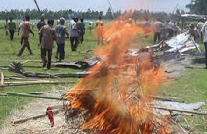 গাইবান্ধার সাঁওতালদের হামলার ঘটনায় এমপিসহ ৩৩ জনের নামে এফআইআর