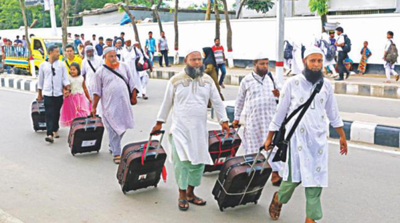 বাংলাদেশে প্রথম হজ ফ্লাইট নামবে ২৭ আগস্ট