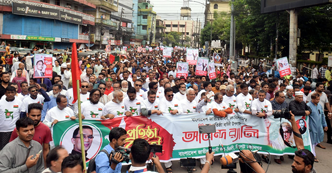 জনগণকে ভয় পায় বলেই সরকার হামলা চালাচ্ছে : ডা. জাহিদ